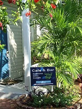 Lighthouse Hotel - Key West Historic Inns