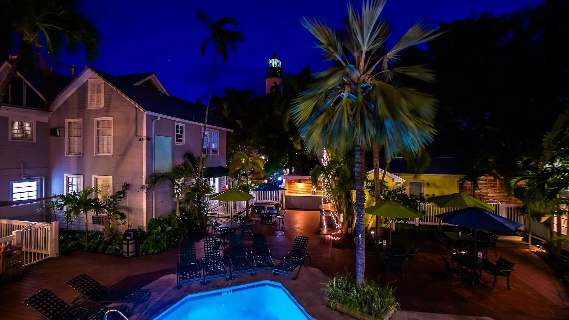 Lighthouse Hotel - Key West Historic Inns